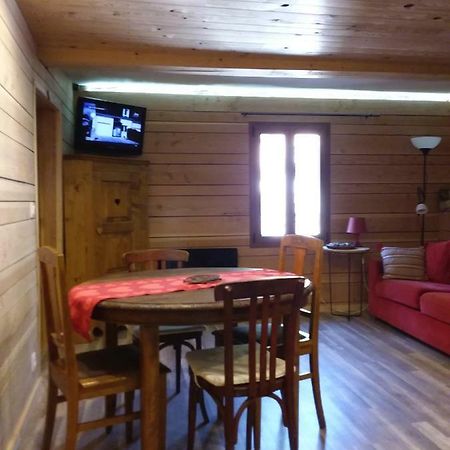 Appartamento Le Woody Saint-Étienne-de-Tinée Esterno foto